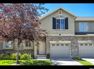 2327 W Adelaide Dr, Riverton, UT 84065