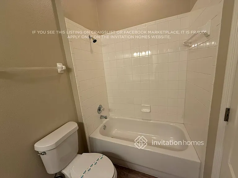 136 Lombard Cir — Photo 13