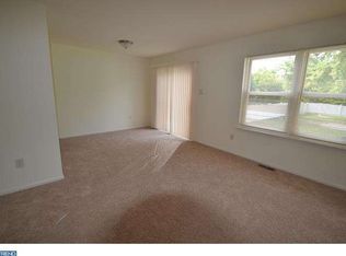 3 Steeplechase Cir, Horsham, PA 19044