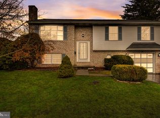 591 W Woodland Dr, Pottstown, PA 19464