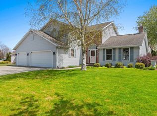1734 O'Hearn Ln, De Pere, WI 54115