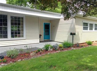 405 Albert Ave, Stratford, CT 06614