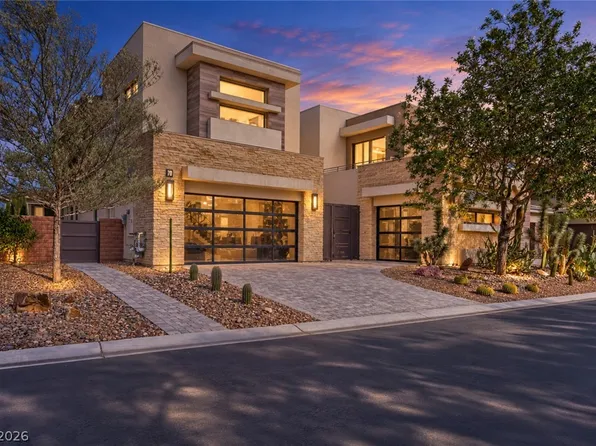 70 Grey Feather Dr, Las Vegas, NV 89135