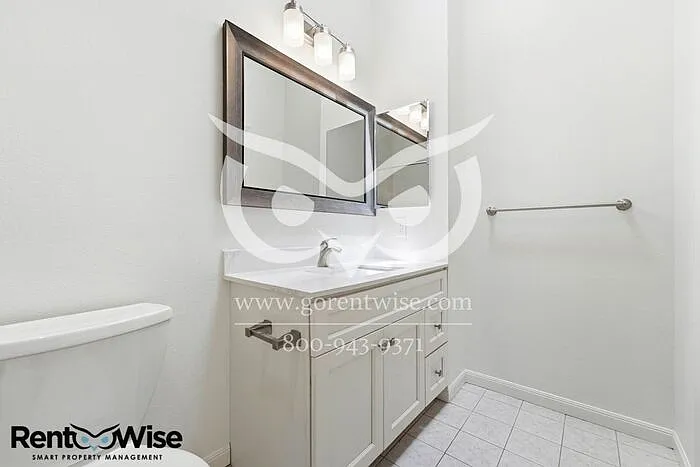 656 Cedar St #E — Photo 35