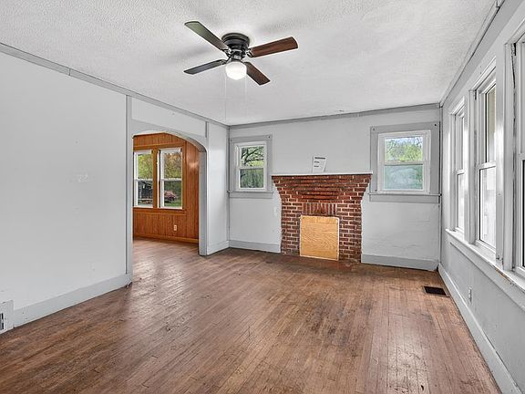 4th image of 22 Old Quarry Rd