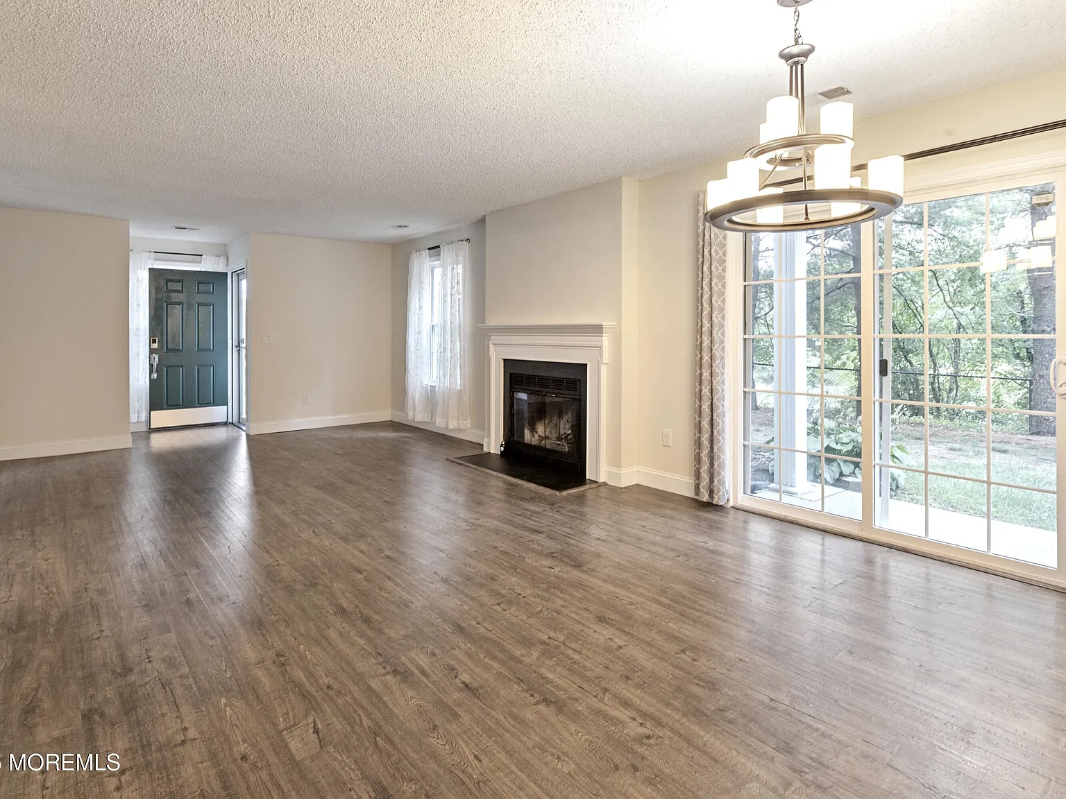 2 bed, 1156 sqft, $3,200 — Photo 4