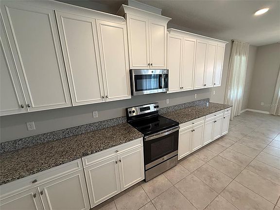 5th image of 3135 MARINE GRASS DRIVE