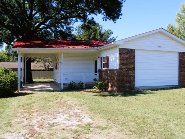 301 Hughes Ave, Mountain View, AR 72560