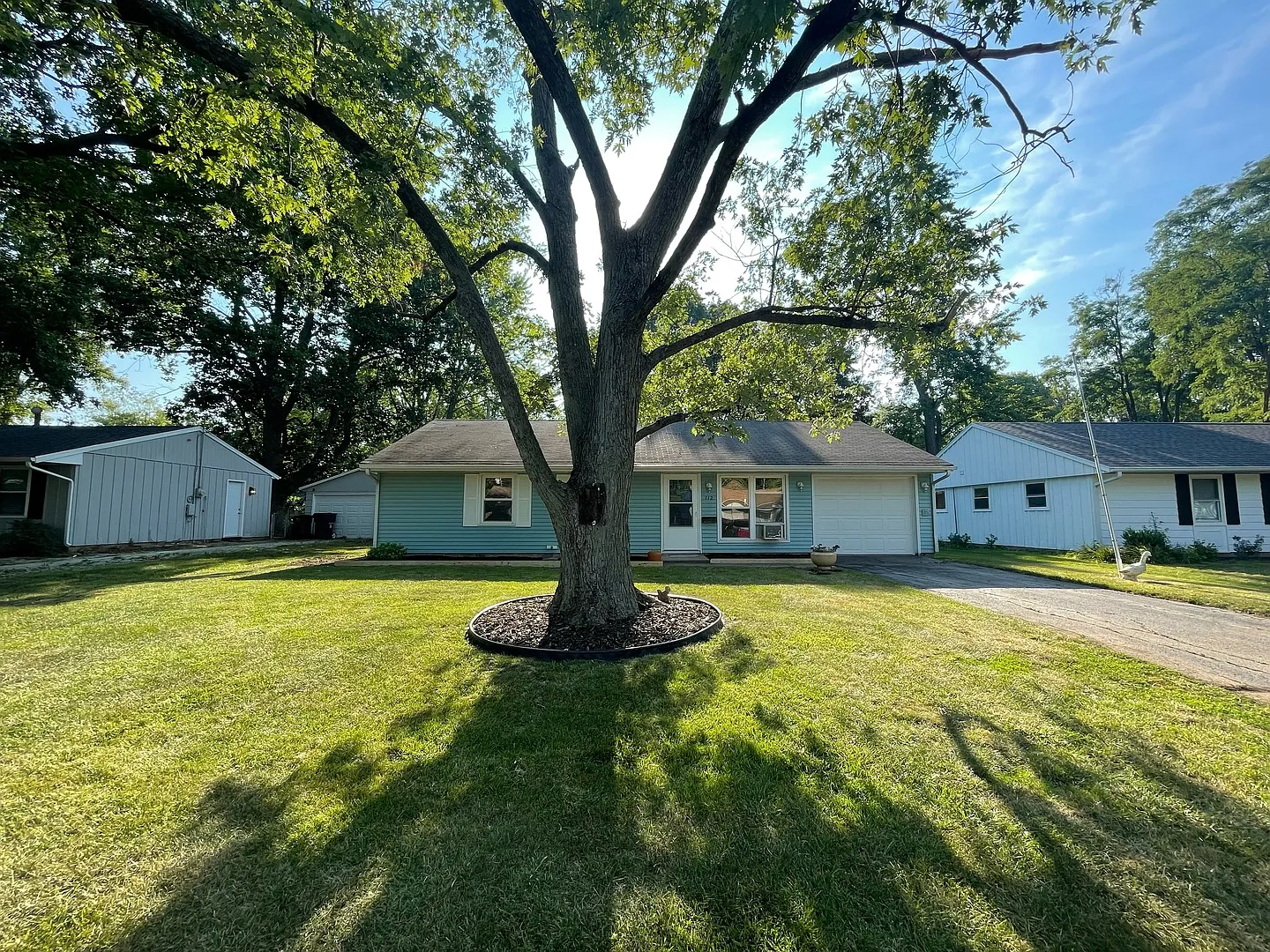 112 S Dodson Dr photo 1