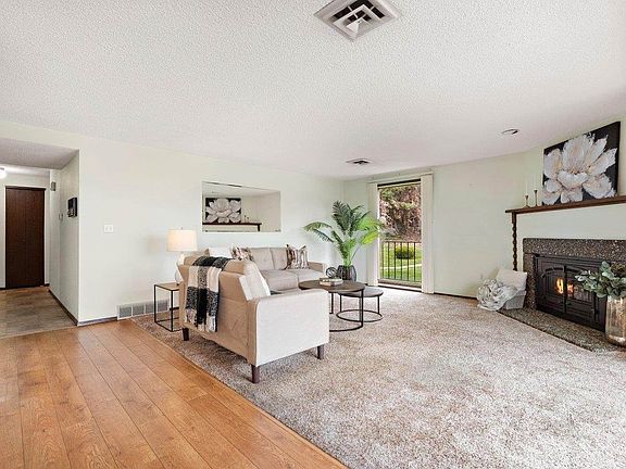 4th image of 5303 N Argonne Ln