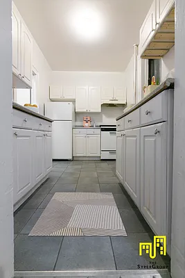 Rented by The Syper Group | media 27