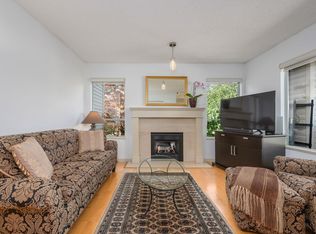 910 W 8th Ave #212, Vancouver, BC V5Z1E5