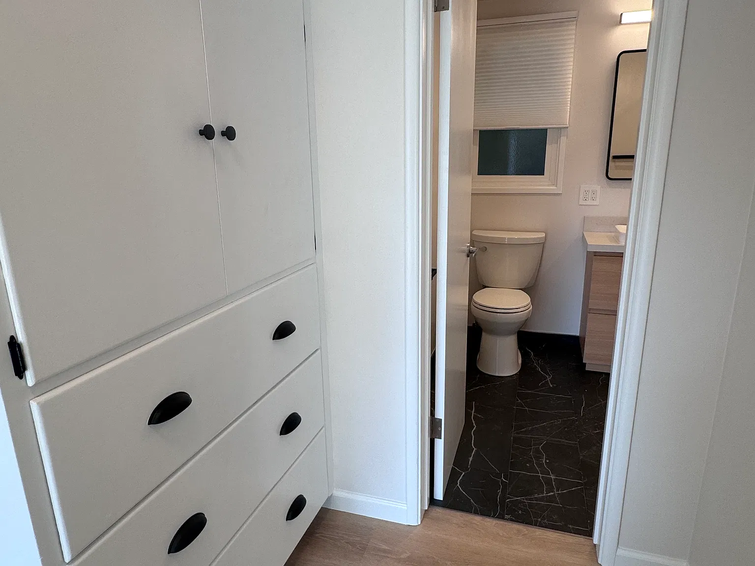2 bed, 650 sqft, $3,600 — Photo 3
