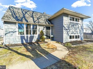 3 Merry Rd, Newark, DE 19713