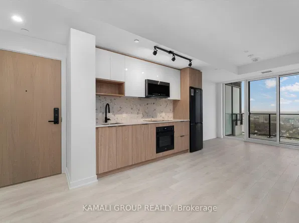5 Defries St #2713, Toronto, ON M5A 0W7