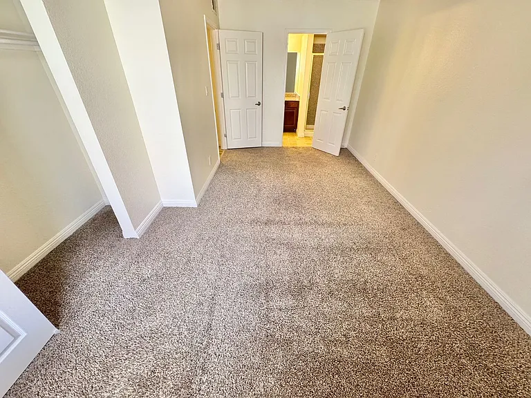 5422 River Glen Dr #377-135 — Photo 18