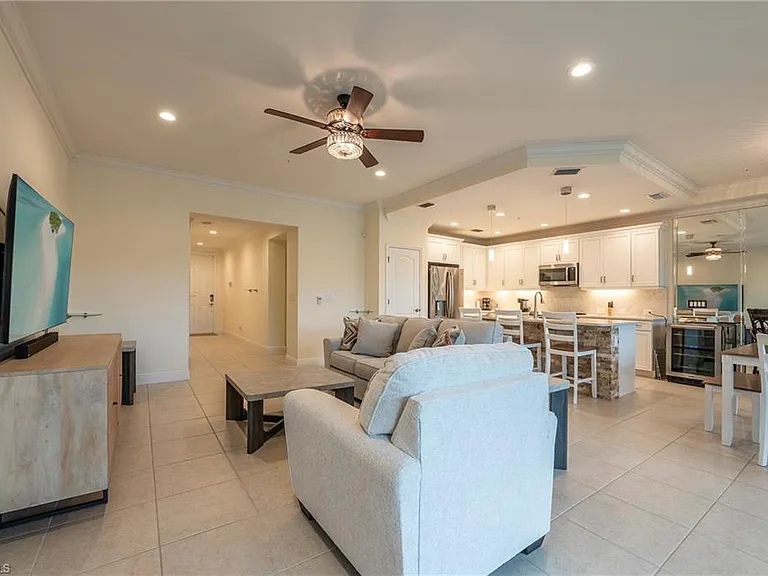 6954 Avalon Cir #702 — Photo 19