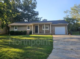 3284 Creekwood Dr, Rex, GA 30273