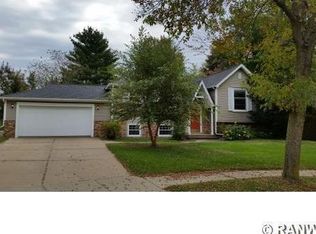 1933 Declaration Dr, Eau Claire, WI 54703