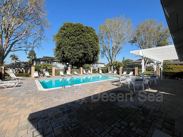 16404 Vista Roma Cir — Photo 14
