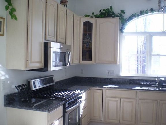 2nd image of 10605 Mystic Pointe Dr