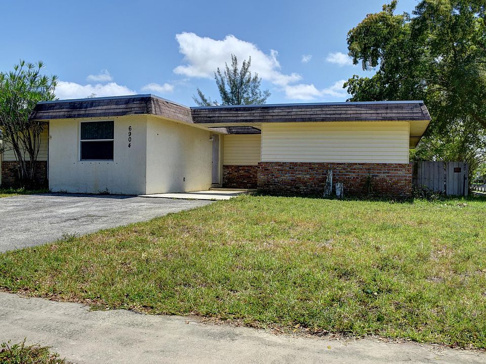 1st image of 6904 NW 78th St