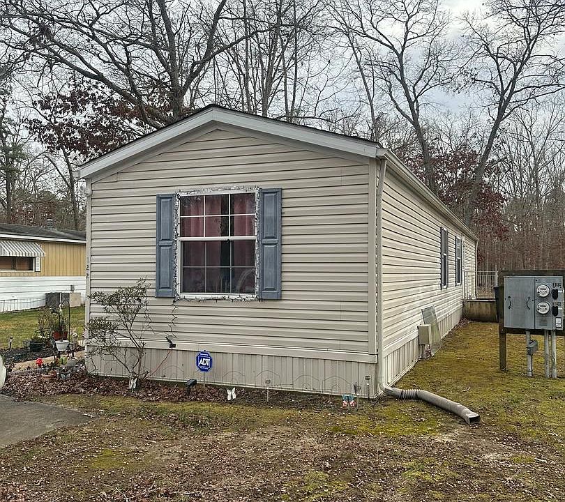 1st image of 122 Chalet Ln