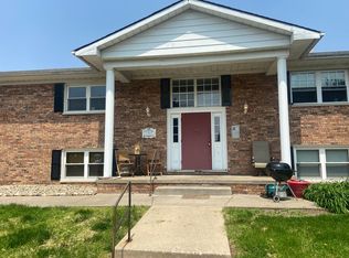 1211 W Chestnut St APT 4, Chillicothe, IL 61523