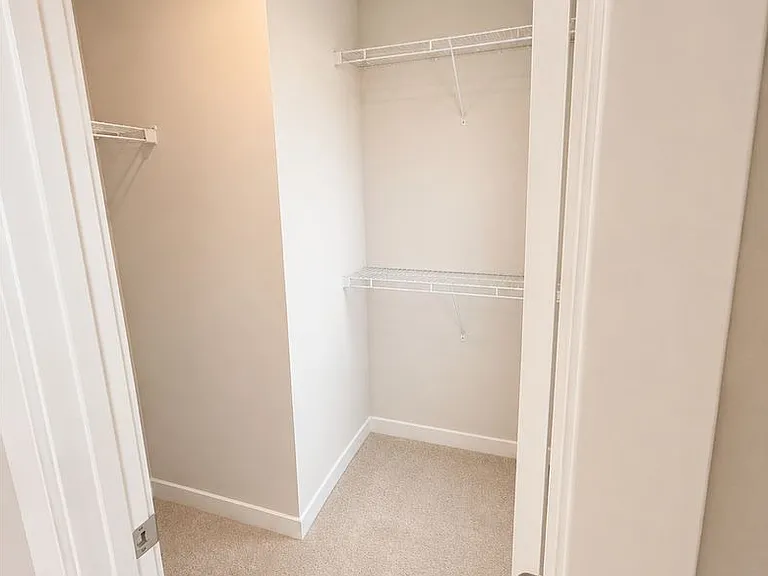 805 Llanelli Dr — Photo 35