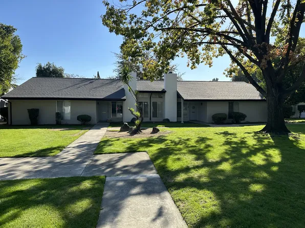 College Park, 5360 N 1st St #5361K, Fresno, CA 93710