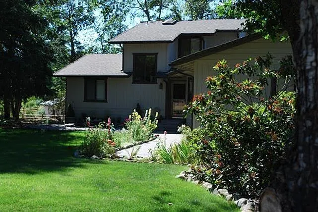 1534 Pleasant Valley Rd photo 1