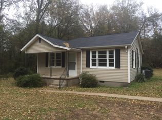 47 Pine Ridge Rd, Spartanburg, SC 29302