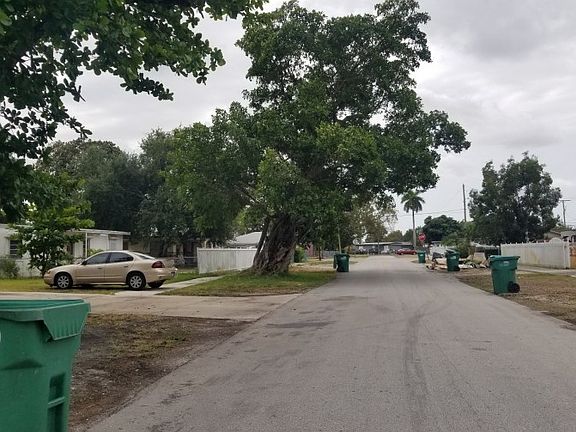 4th image of 15635 NW 26th Ave