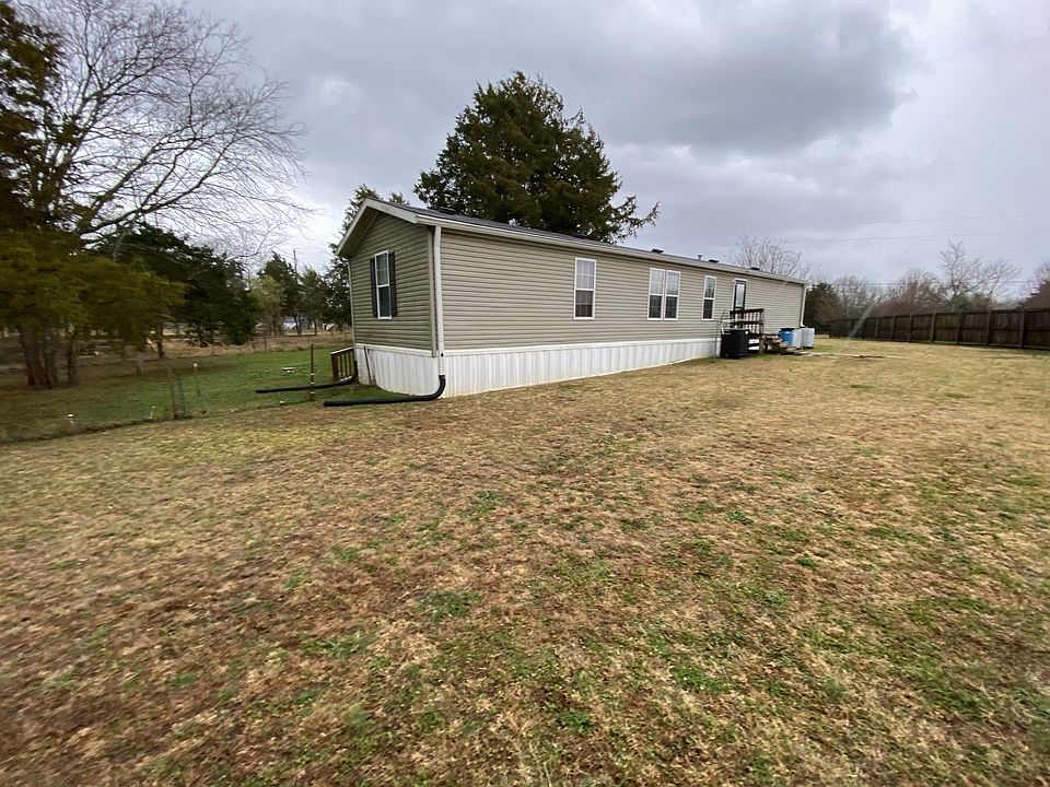 2nd image of 3909 Cranor Rd