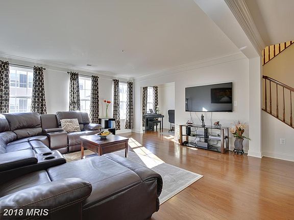 3rd image of 22950 Spicebush Dr #1392