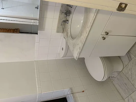 Rented by Flatiron Real Estate Advisors LLC | media 11