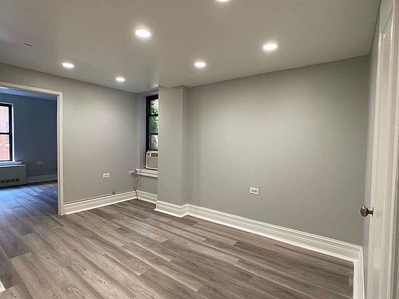 3rd image of 240 W 73rd St APT 215