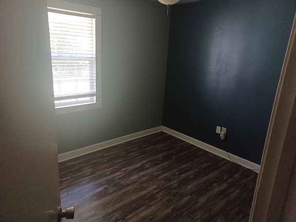 3rd image of 115 Eula Dr