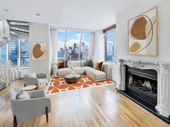 343 East E 74th Street, New York (Manhattan), NY 10021