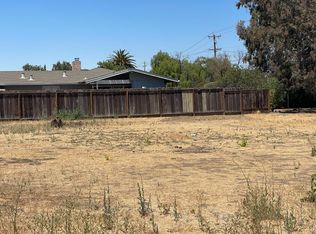 1591 Hillcrest Rd, Hollister, CA 95023