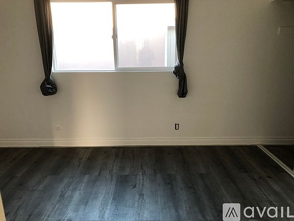 3rd image of 1520 W Carson St #220