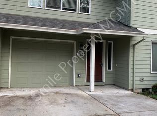 17223 SE Woodward Ct UNIT B, Portland, OR 97236