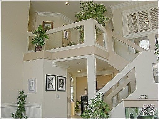 Glass In-Layed Staircase