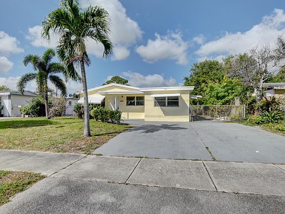 2nd image of 320 NW 10th Ave