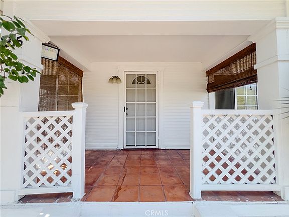 3rd image of 1915 Echo Park Ave