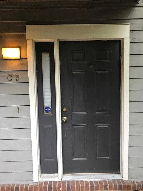 2 bed, 900 sqft, $1,750 — Photo 2