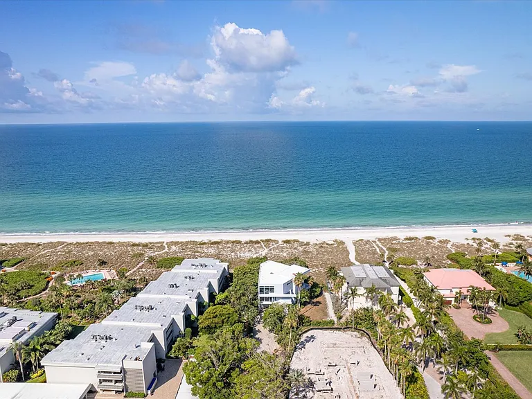 5801 Gulf Of Mexico Dr — Photo 7