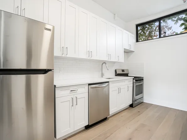 17 Thames Street image 1 of 7