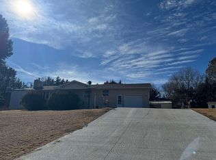 712 Tomahawk Rd, North Platte, NE 69101