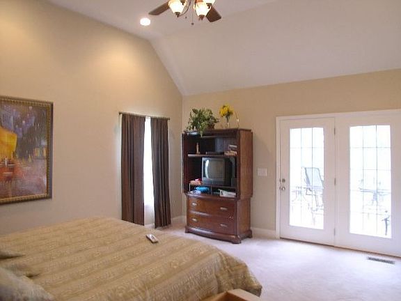 5th image of 277 Brook Hollow Dr SE